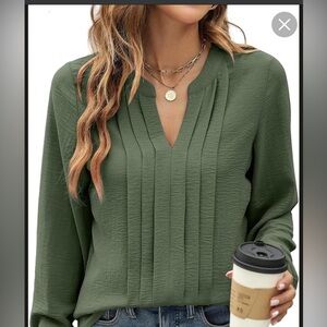 NWT Blooming Jelly Womens Medium Green Long Sleeve Blouse Professional